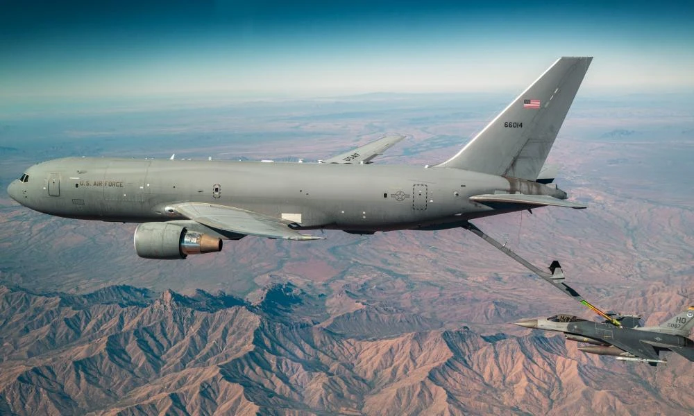 Ξένο ΜΜΕ: Τα ελληνικά KC-135R αφορούν αποστολές προσβολής στόχων βαθιά σε εχθρικό έδαφος και επιχειρήσεων στην Α. Μεσόγειο